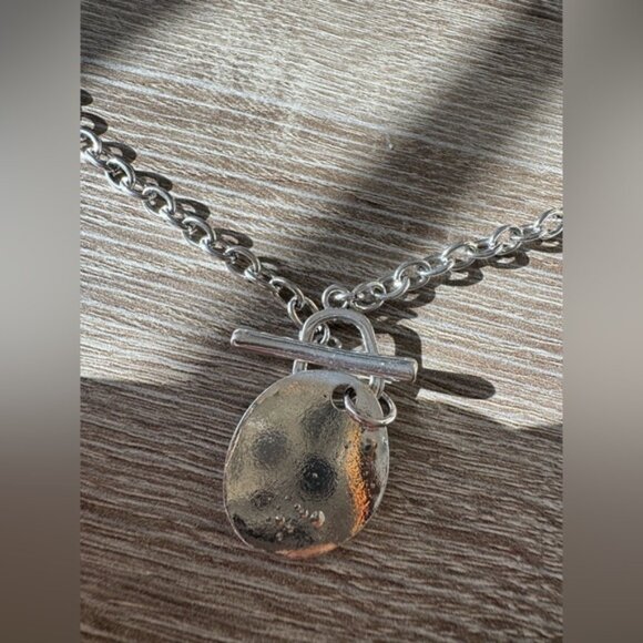 Elegant Silver Pendant Necklace A1510 - Picture 3 of 4